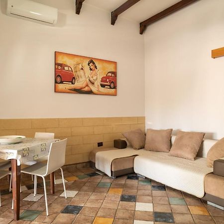 La Casa Di Luca - By Host4U Daire Pulsano Dış mekan fotoğraf